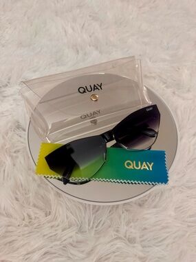 NEVER USED ~  Quay Australia Black to Gray Gradient Oversized Cat-Eye Sunglasses